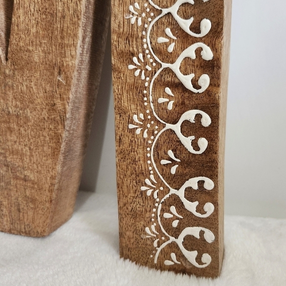 Wooden Block Letter Monogram Initial M Rustic Embossed Home Decor - Picture 4 of 6